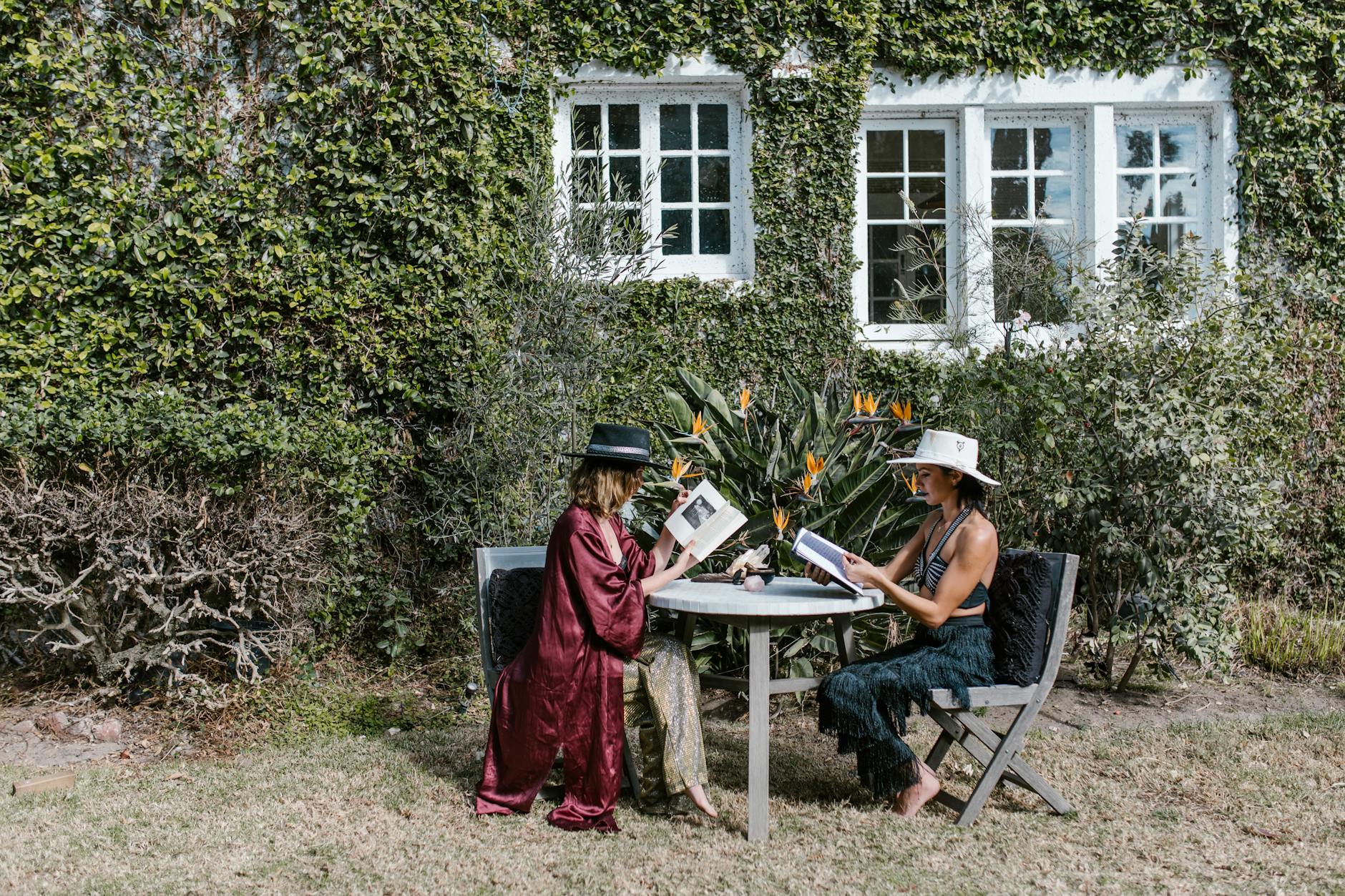 nature fashion woman relaxation