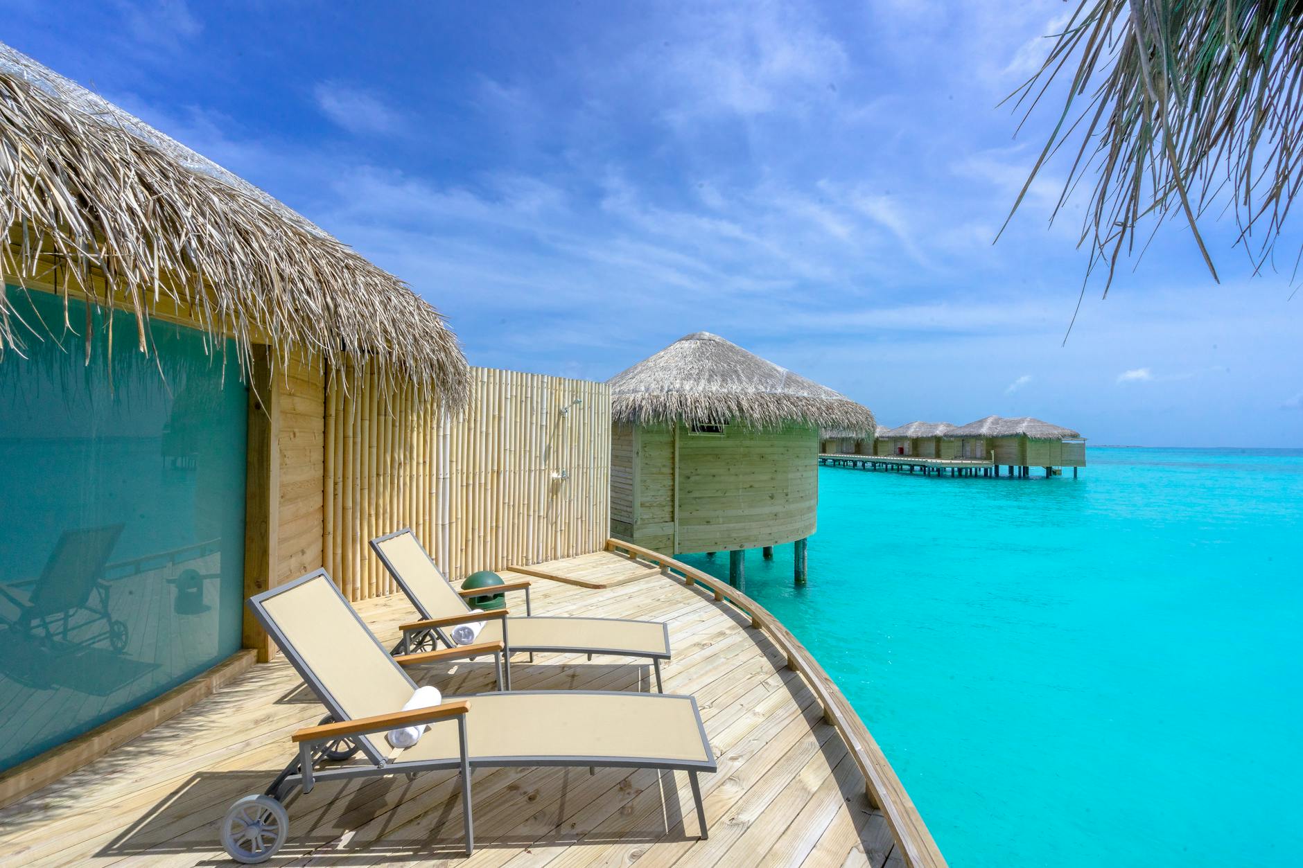 luxurious overwater villas in maldives paradise